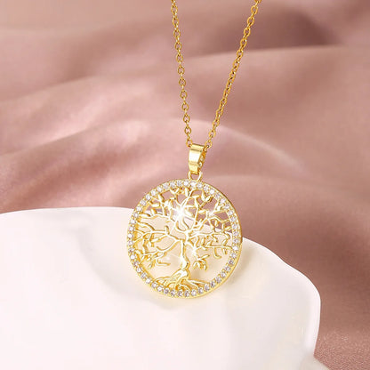 Classic Fashion Hollow Inlaid Zirconia Necklace for Women